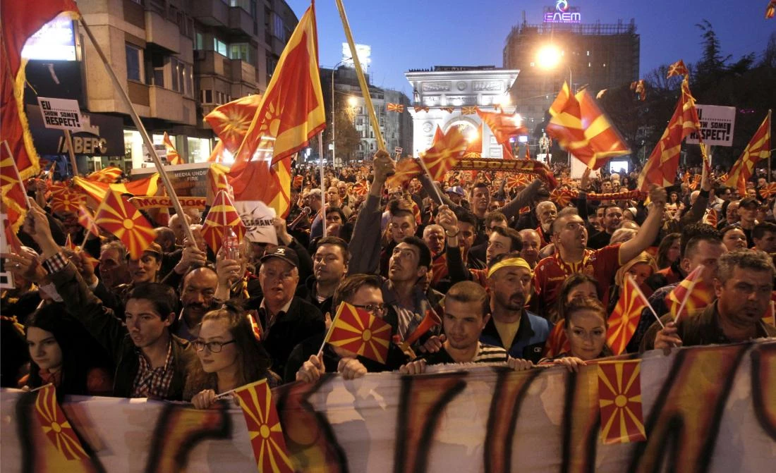 Πεδίο διπλωματικής «μάχης» το Σκοπιανό: Ένθερμη υποστήριξη από τους Γάλλους για το δημοψήφισμα – Ωμή παρέμβαση της Δύσης καταγγέλλει η Μόσχα